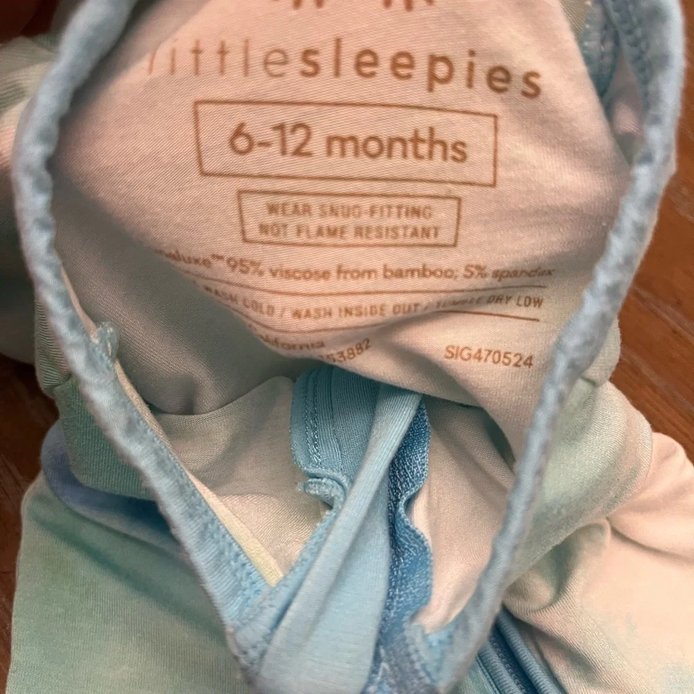 Little Sleepies Water Color Zippy 6/12 Mnths Like New